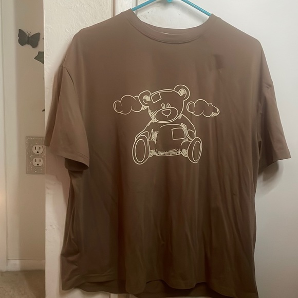 ROMWE Tops - Brown T-shirt with Cute Bear!